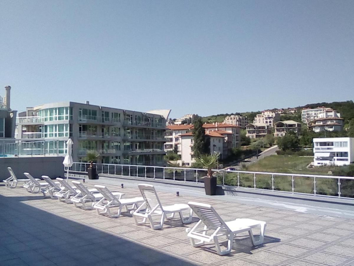 Silver Beach B16 Бяла Екстериор снимка