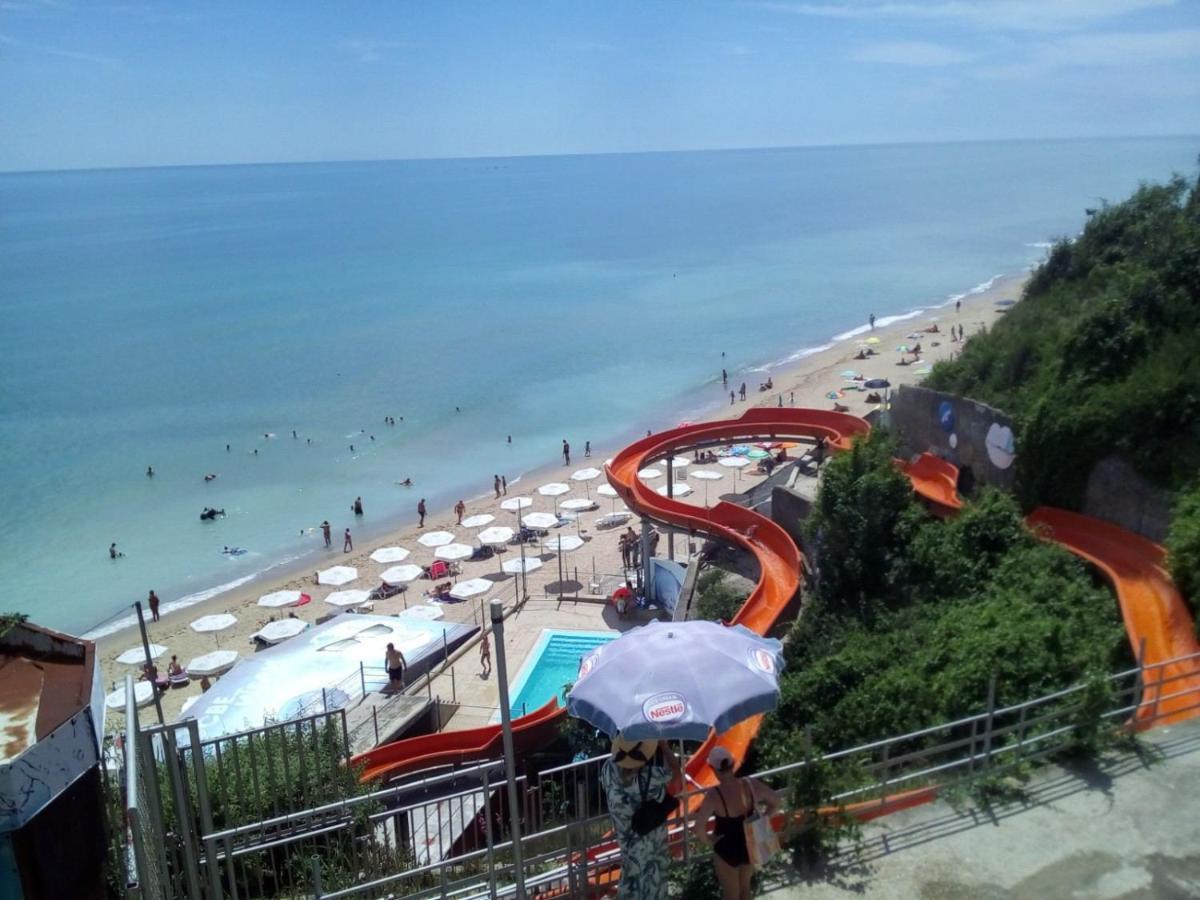 Silver Beach B16 Бяла Екстериор снимка