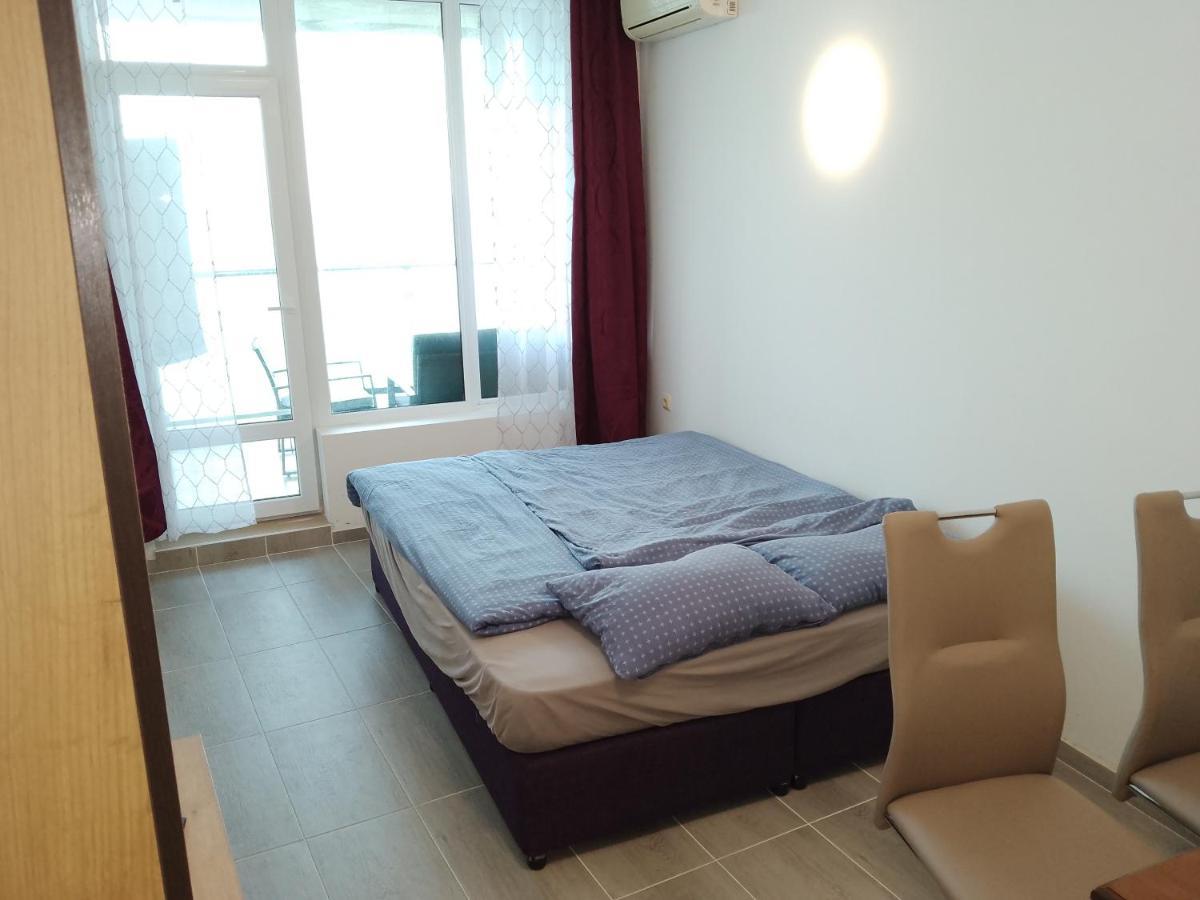 Silver Beach B16 Бяла Екстериор снимка