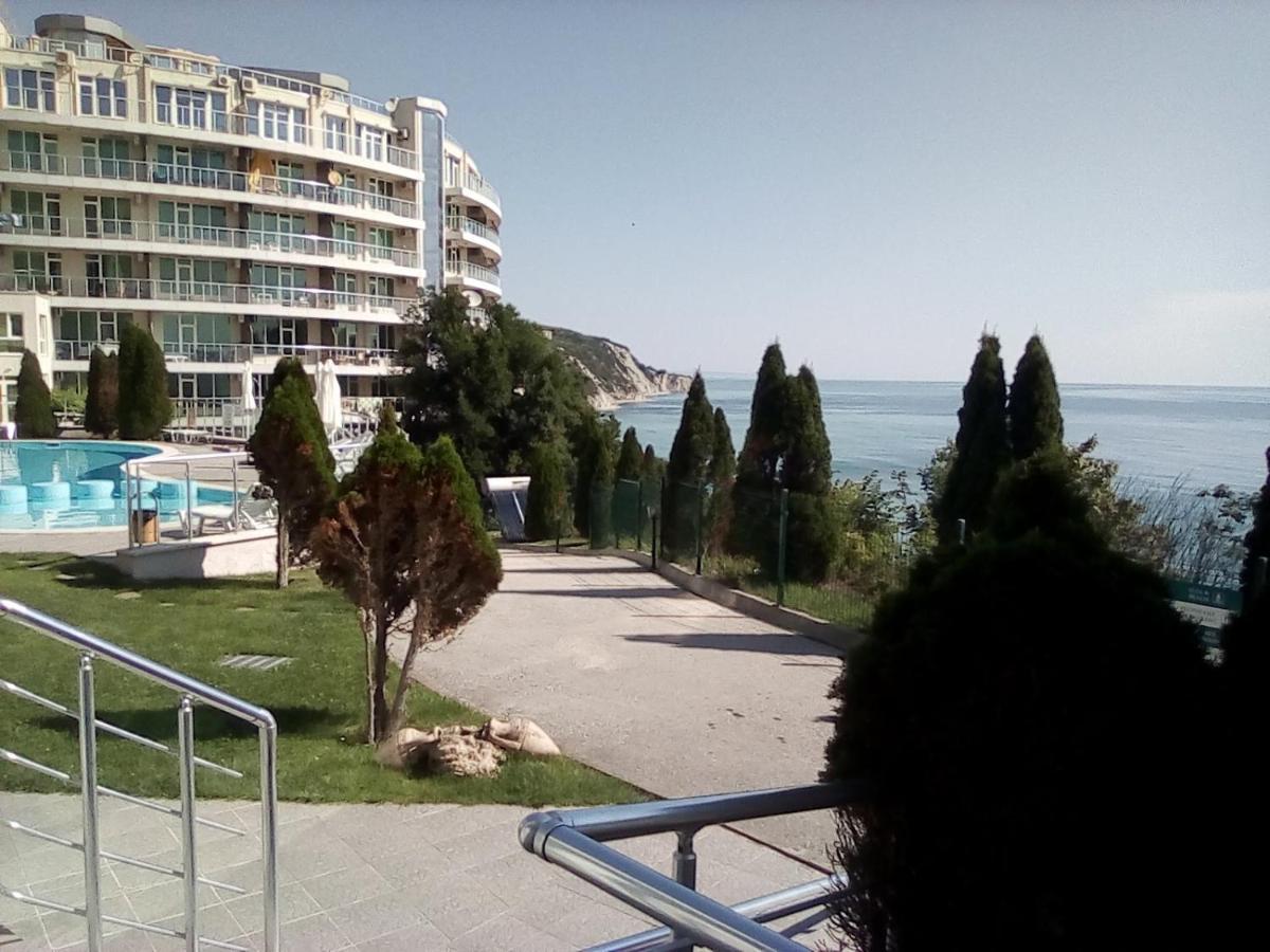 Silver Beach B16 Бяла Екстериор снимка