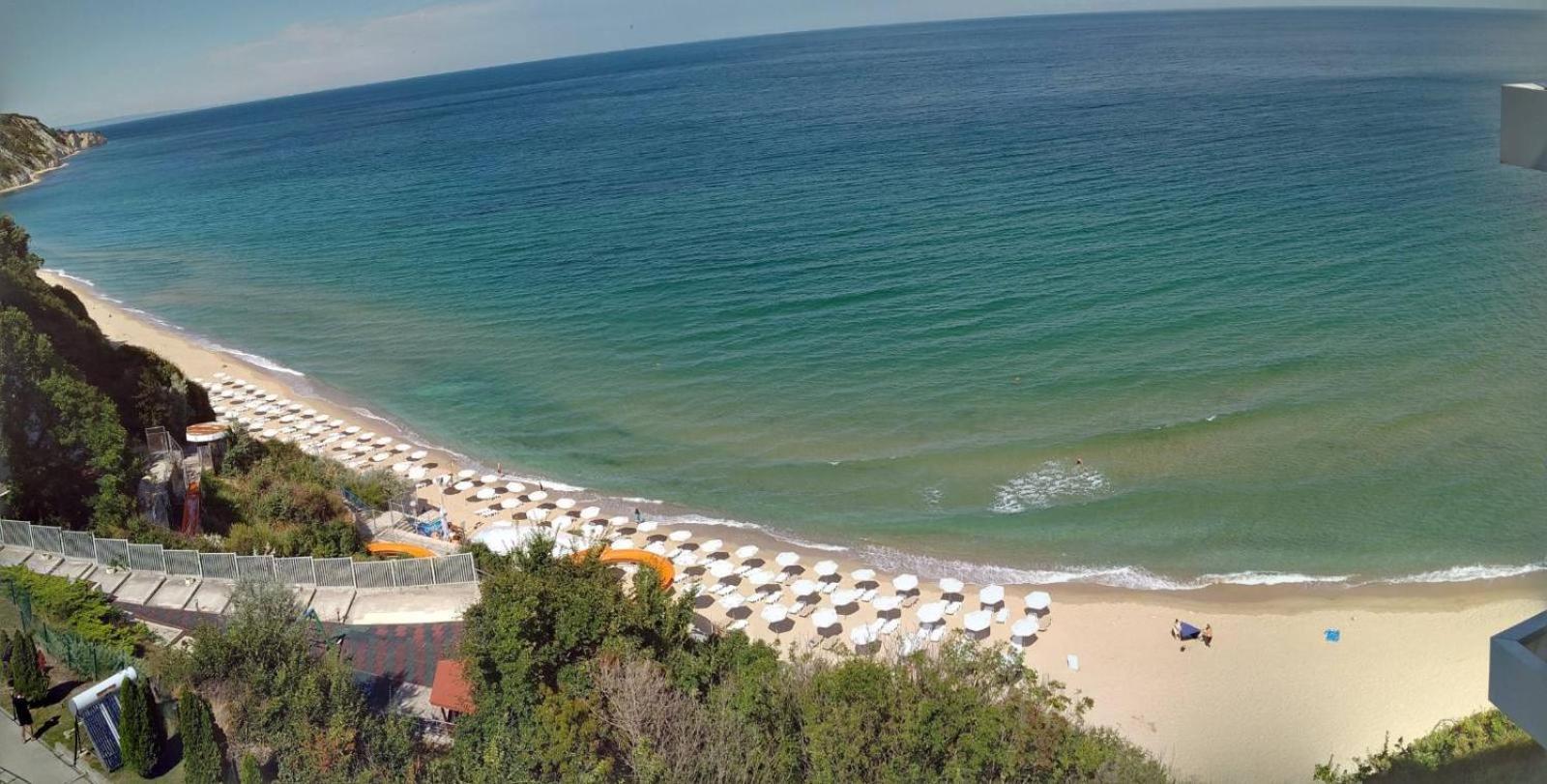 Silver Beach B16 Бяла Екстериор снимка