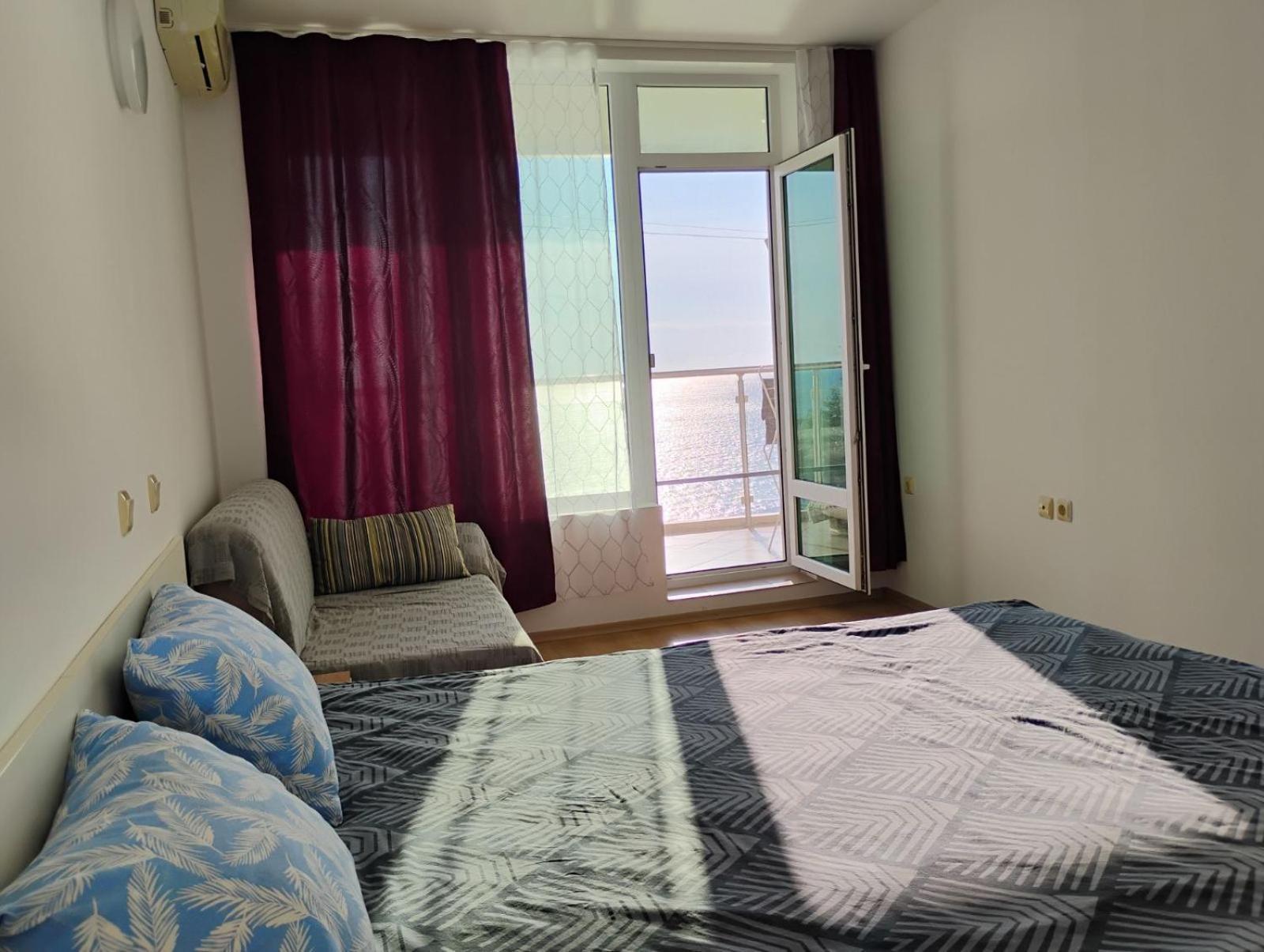 Silver Beach B16 Бяла Екстериор снимка